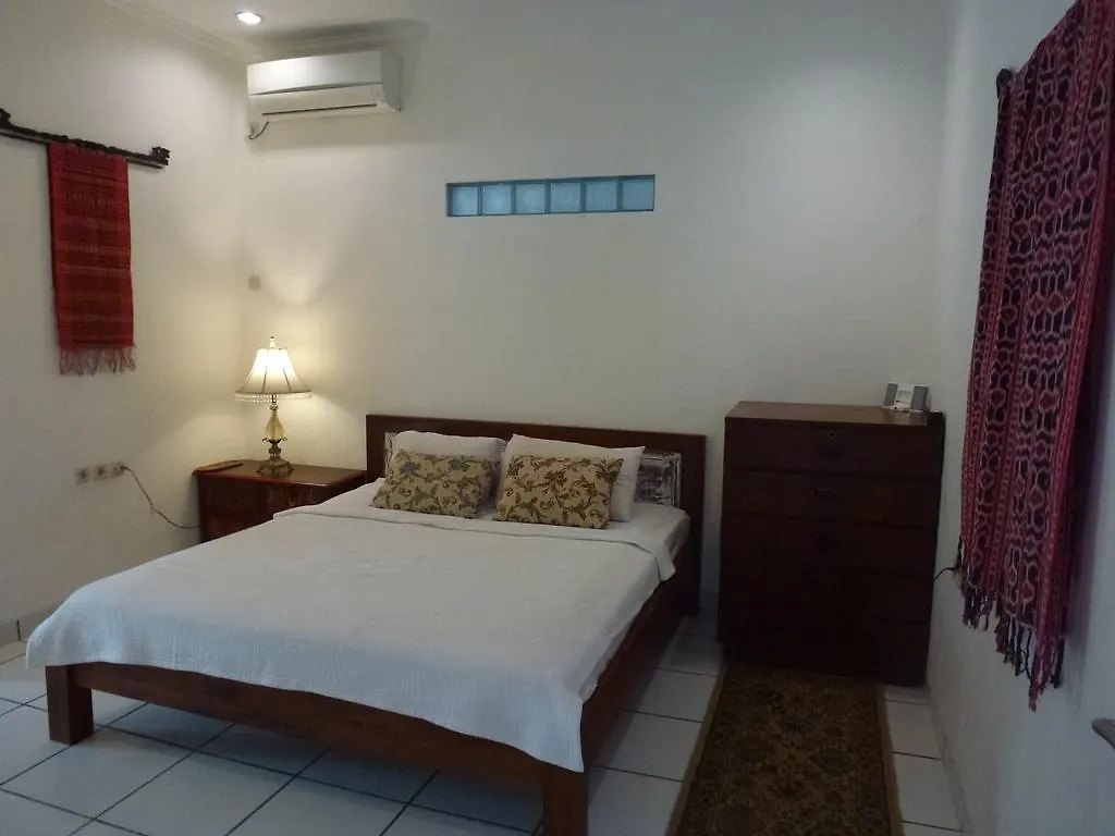 By Dorry Bed And Breakfast Ubud  3*, Ubud (Bali)