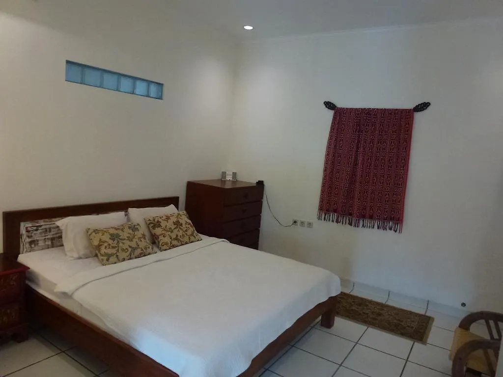 Guest house By Dorry Bed And Breakfast Ubud