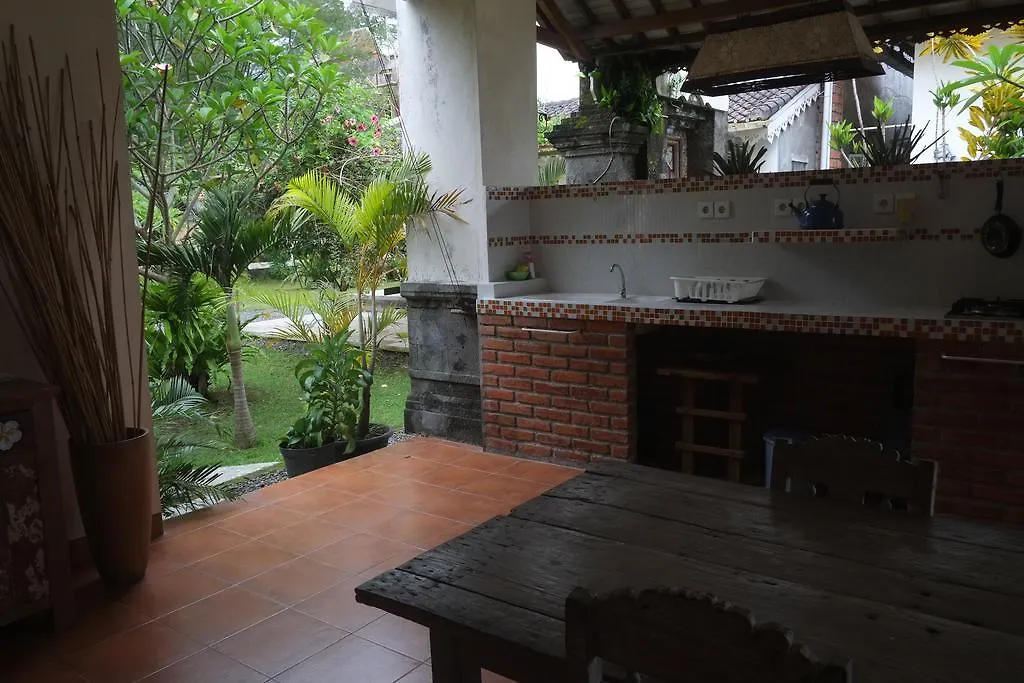 *** Guest house By Dorry Bed And Breakfast Ubud  Indonesia