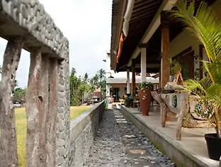*** Guest house By Dorry Bed And Breakfast Ubud  Indonesia